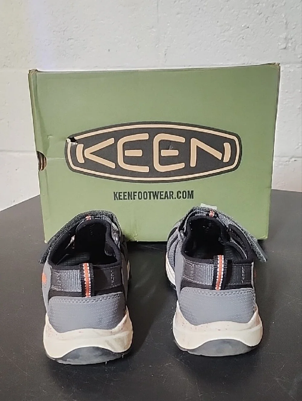 Keen Men’s Gray and Black Strappy Closed-Toe Hiking Sandals